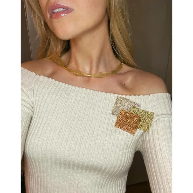 Broche tejido a mano, Flow Jewellery