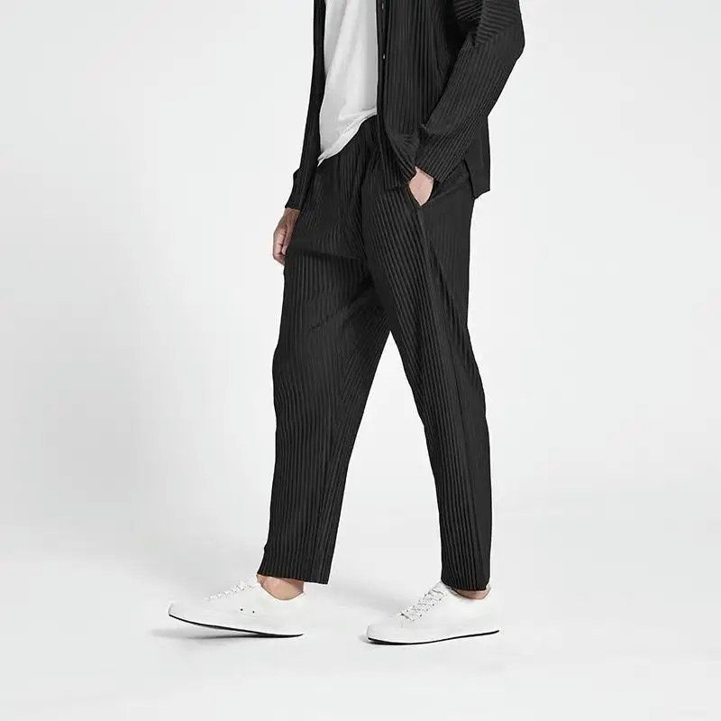 Pantalon plissé noir homme