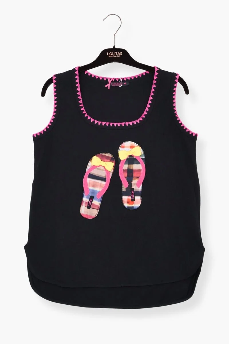 Camiseta negra Preloved bordado sandalias cuadros Lolitas&L