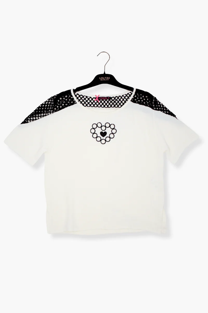 Camiseta Preloved blanca corazon bordado con grogre contraste negro Lolitas&L