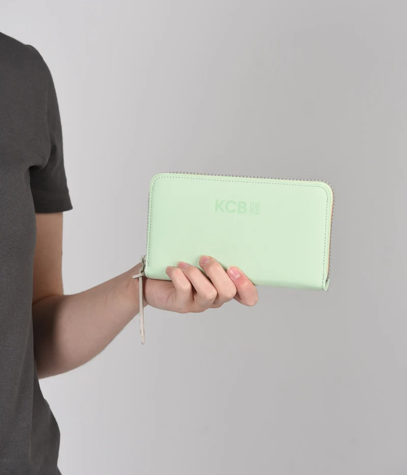 Cartera zip around KCB Glow