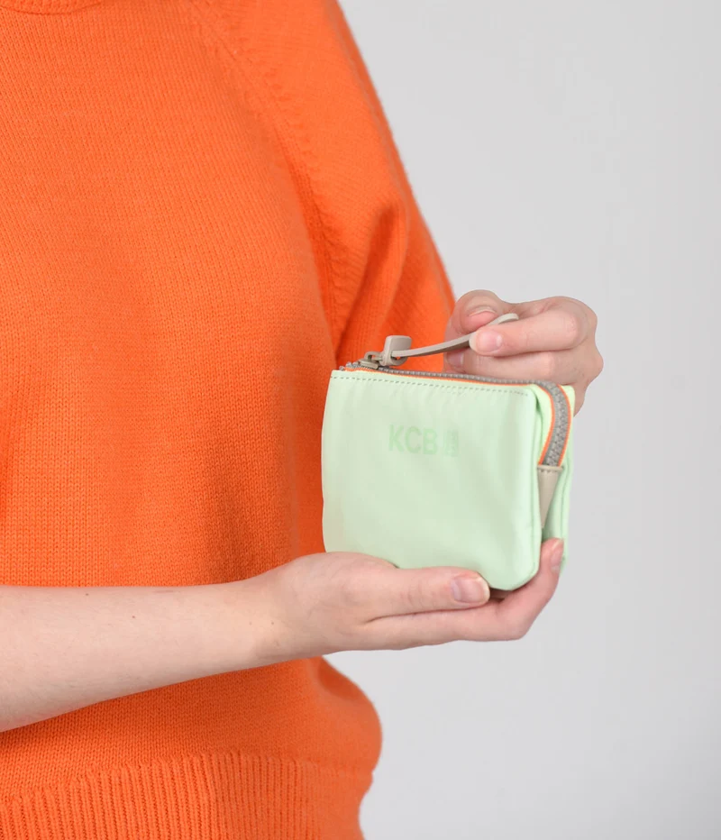Cartera trifold pequeña KCB Glow