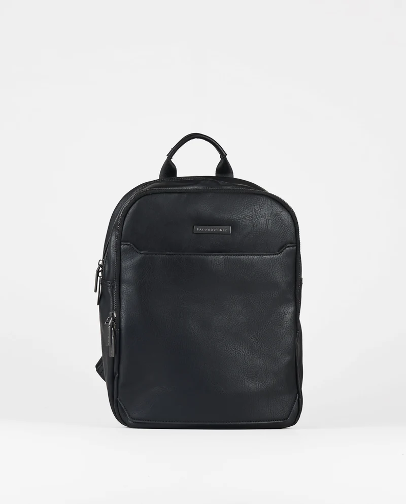 MOCHILA NEGRA EFECTO PIEL
