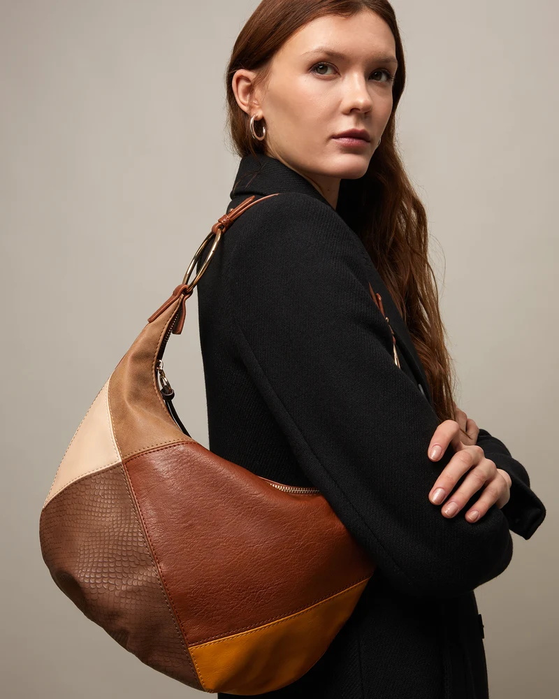 Abeya bolso hobo estampado patchwork