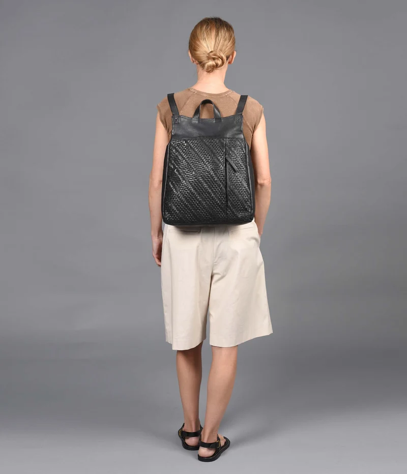 Mochila antirrobo de piel THB Plait
